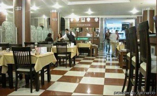 Alican 1 Hotel Izmir Restaurant billede
